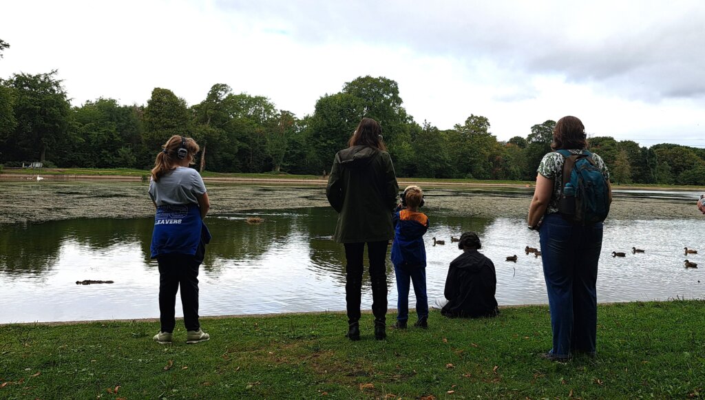 People relaxing at Lifford Reservoir
